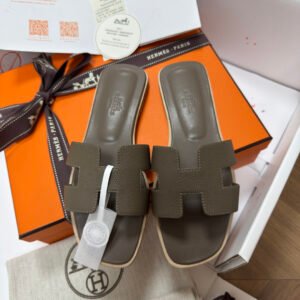 Hermès Unisex Sandals