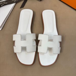 Hermès Unisex Sandals