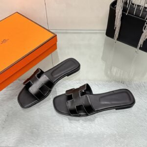 Hermès Unisex Slides