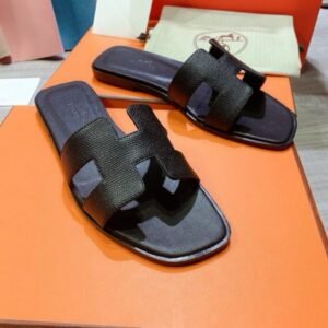 Hermès Unisex Sneakers