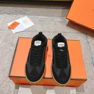 Hermès Unisex Sneakers