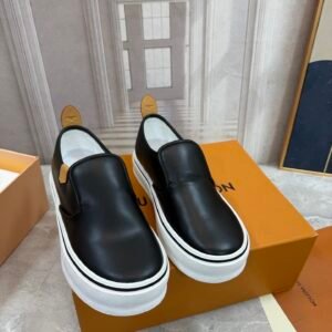 Louis Vuitton Unisex Athletic Sneakers