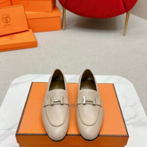 Hermès Unisex Loafers