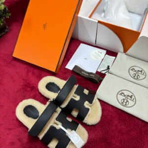 Hermès Unisex Shearling Shoes