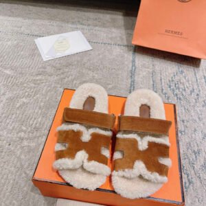 Hermès Unisex Shearling Shoes