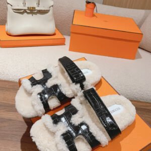 Hermès Unisex Shearling Shoes
