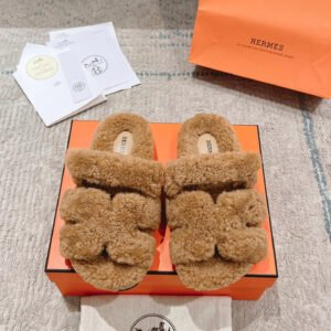 Hermès Unisex Shearling Shoes