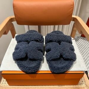 Hermès Unisex Shearling Shoes