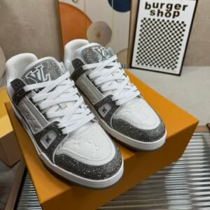 Louis Vuitton Unisex Low-Top Sneakers
