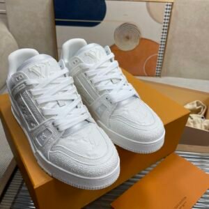 Louis Vuitton Unisex Low-Top Sneakers