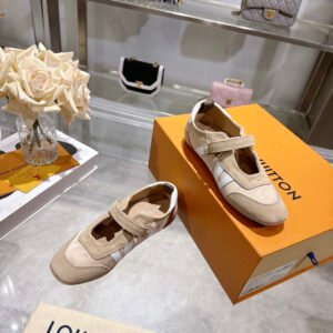 Louis Vuitton Unisex Athletic Sneakers