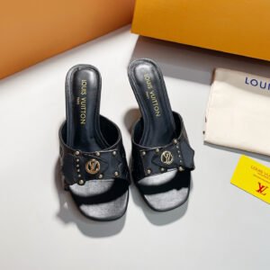 Louis Vuitton Unisex Leather-Sole Shoes