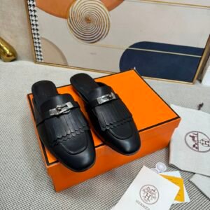Hermès Unisex Loafers