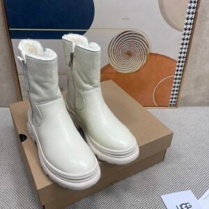 UGG Women's Snow Boots