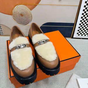 Hermès Unisex Loafers