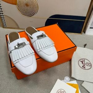 Hermès Unisex Loafers