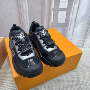 Louis Vuitton Unisex Athletic Sneakers