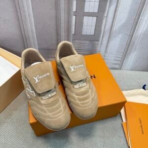 Louis Vuitton Unisex Low-Top Sneakers