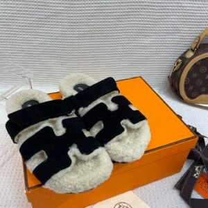 Hermès Unisex Shearling Shoes
