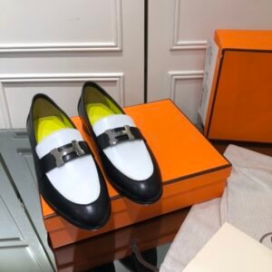 Hermès Unisex Loafers