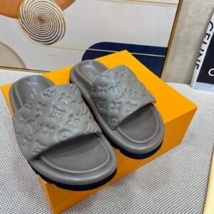 Louis Vuitton Unisex Slides