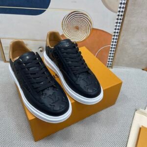 Louis Vuitton Men's White Low-Top Sneakers