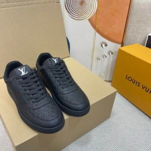 Louis Vuitton Unisex White Low-Top Sneakers