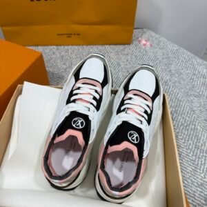 Louis Vuitton Unisex Sculpted-Sole Sneakers