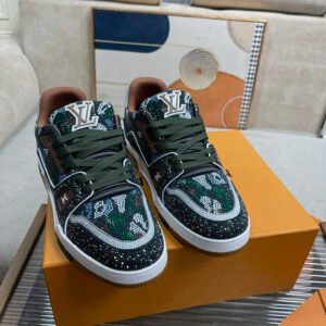 Louis Vuitton Unisex Low-Top Sneakers