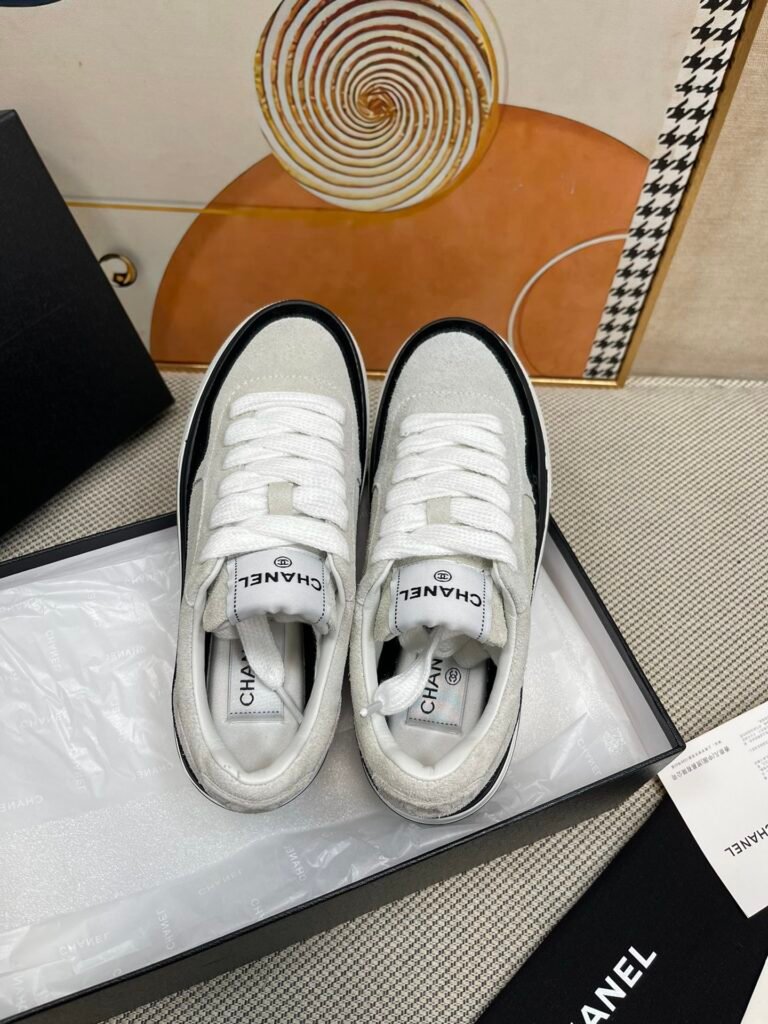 Chanel Women's Low-Top Sneakers detail 1