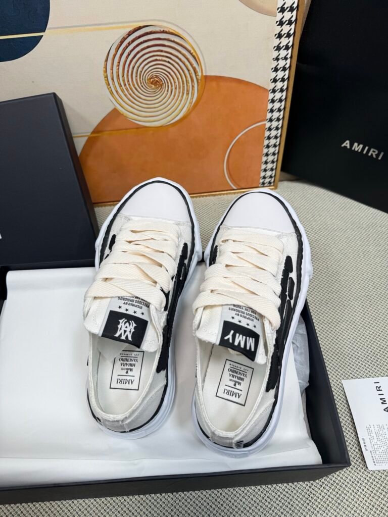 AMIRI Unisex Chunky Sneakers detail image 1