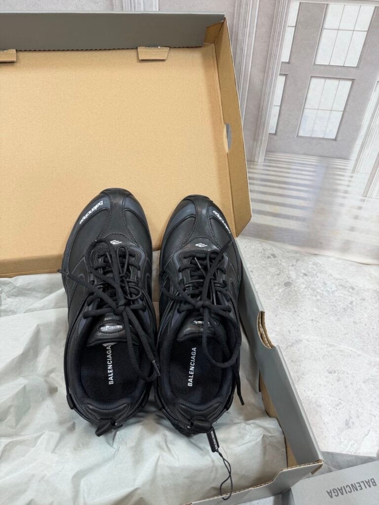 Balenciaga Unisex Distressed Sneakers detail image 1