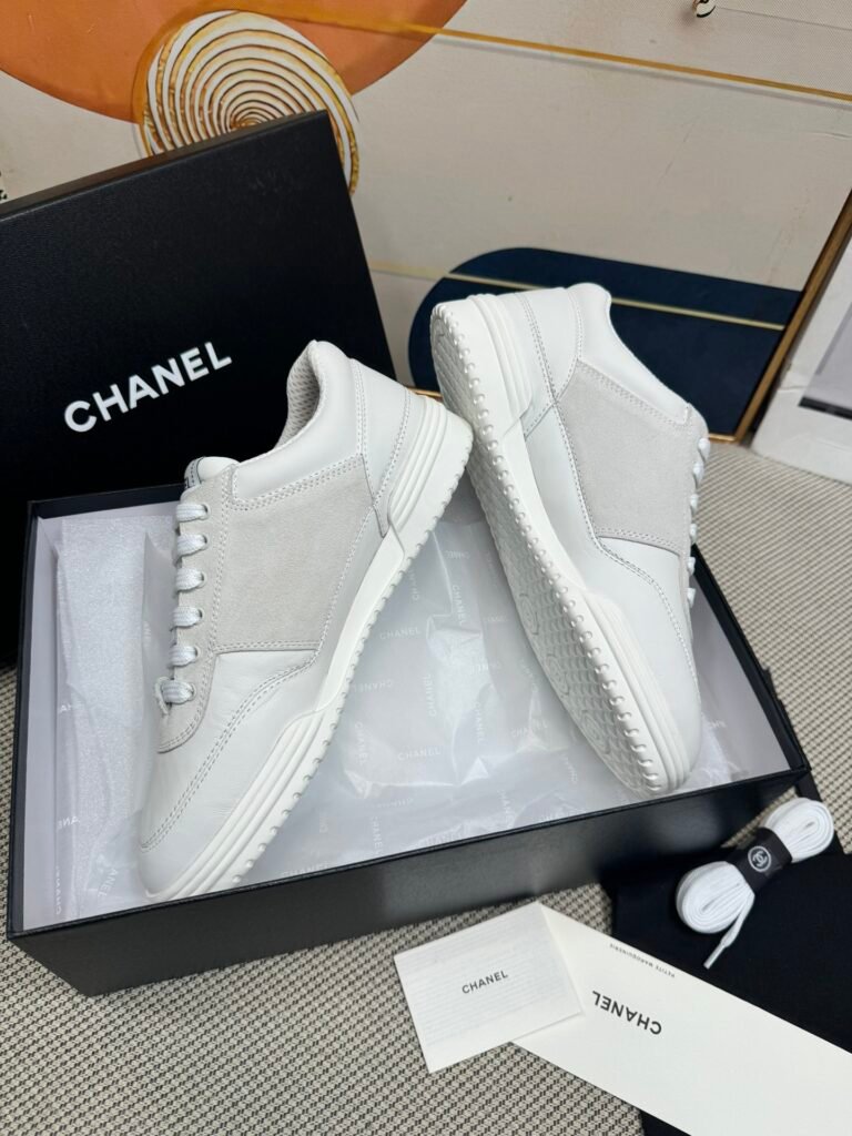 Chanel Women's Low-Top Sneakers detail 1