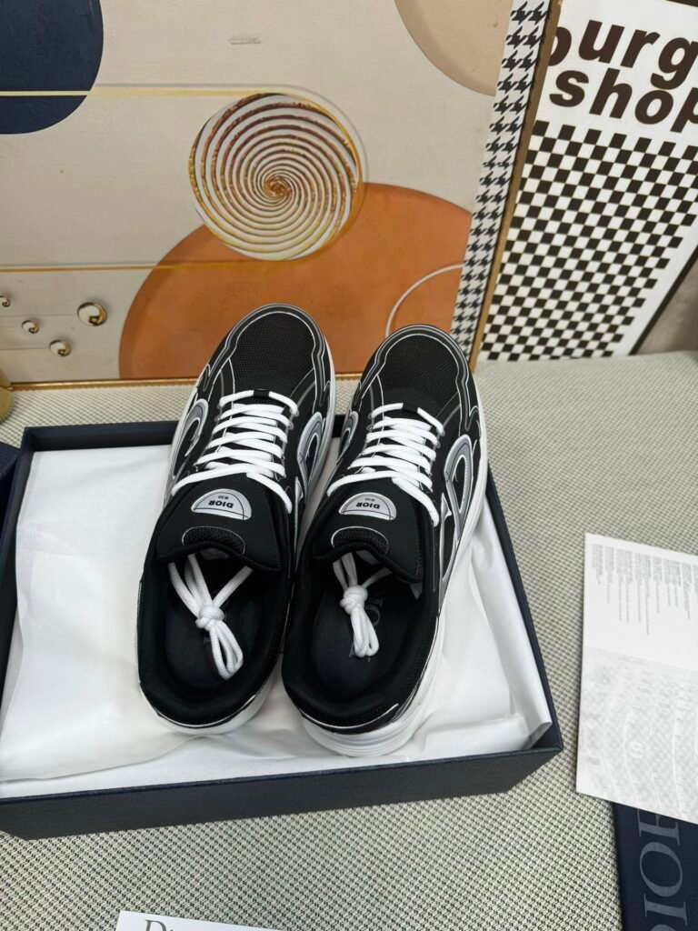 Dior Unisex Chunky Sneakers detail image 1