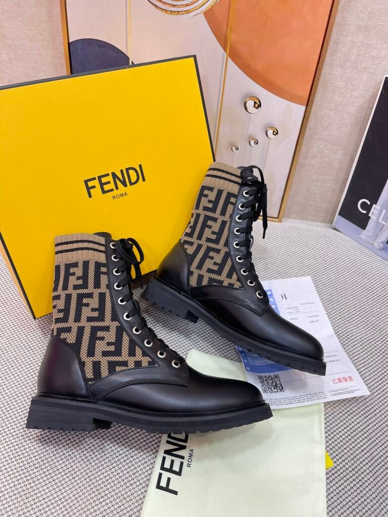 Fendi Unisex Boots detail image 1