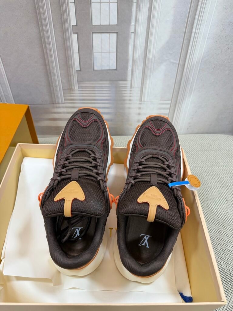 Louis Vuitton Unisex Basketball Sneakers detail 1