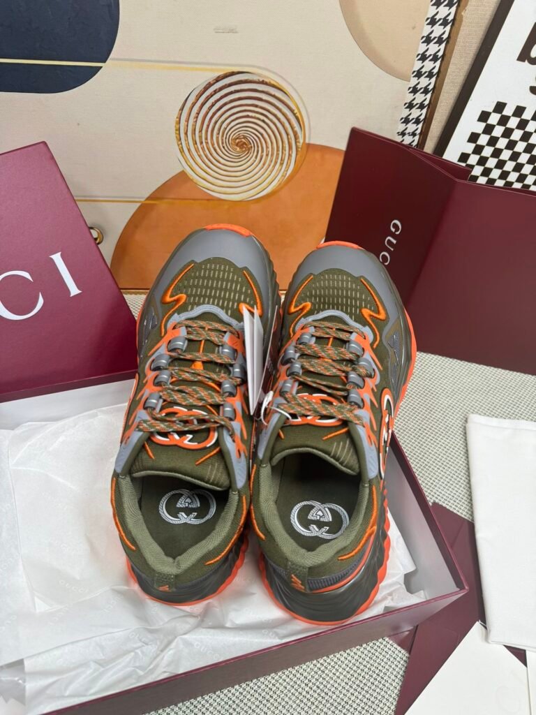 Gucci Unisex Chunky Sneakers detail 1