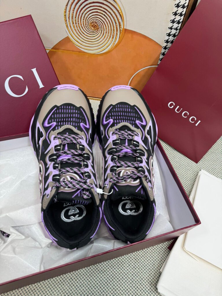 Dior Unisex Chunky Sneakers detail image 1