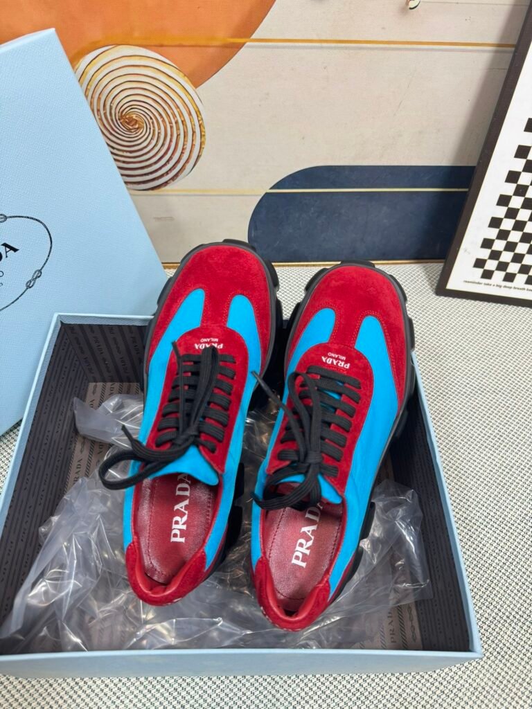 Prada Unisex Platform Sneakers detail image 1
