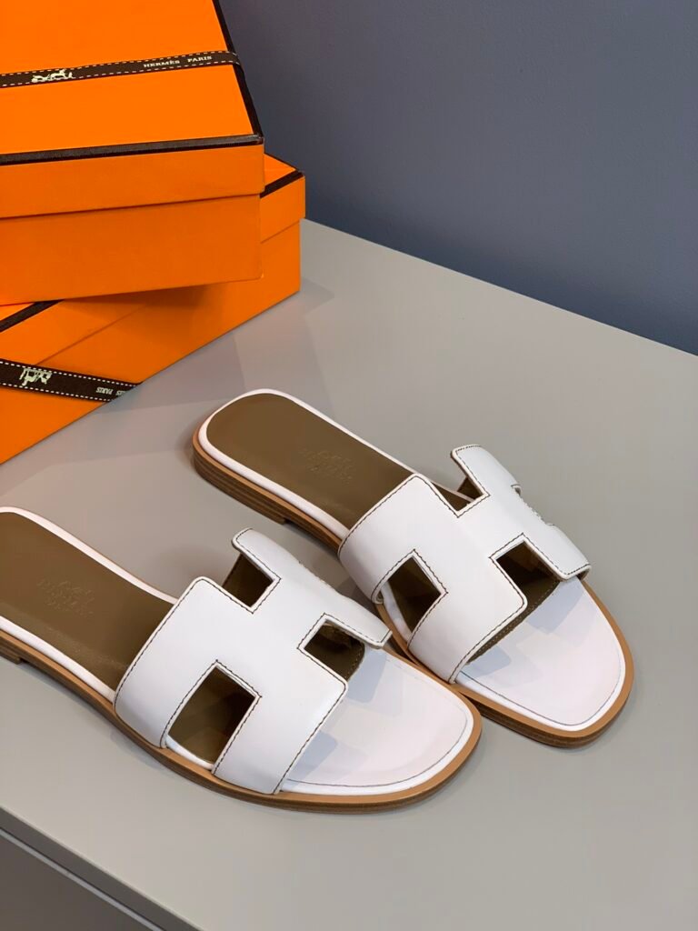 Hermès Unisex Slides detail 1