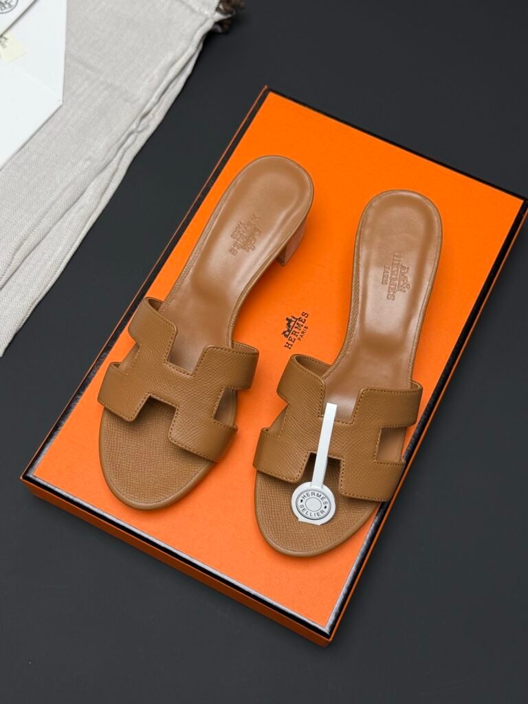 Hermès Women's Sneakers detail 1