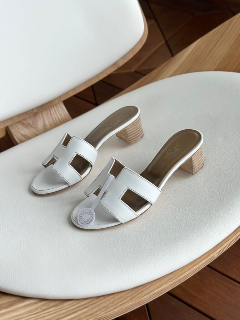 Hermès Women's Sneakers detail 1