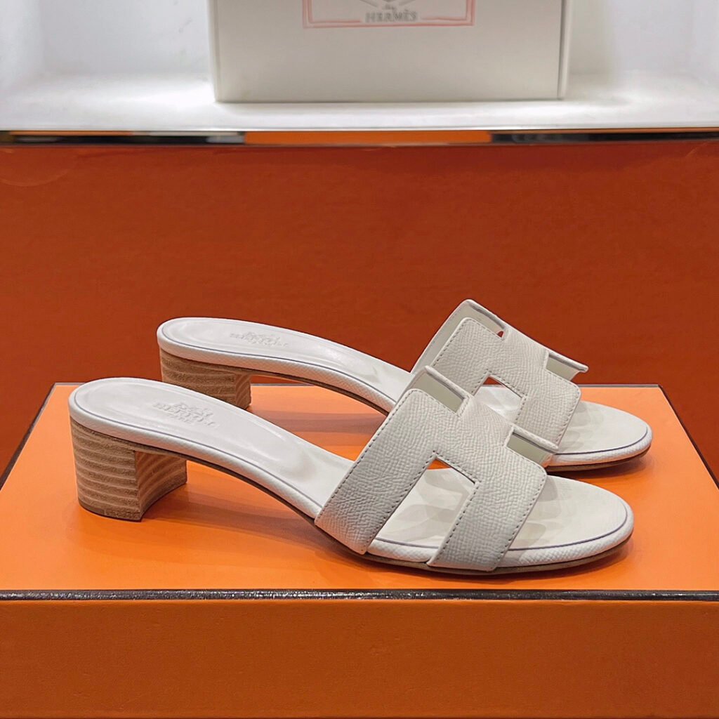 Hermès Unisex Slides detail 1