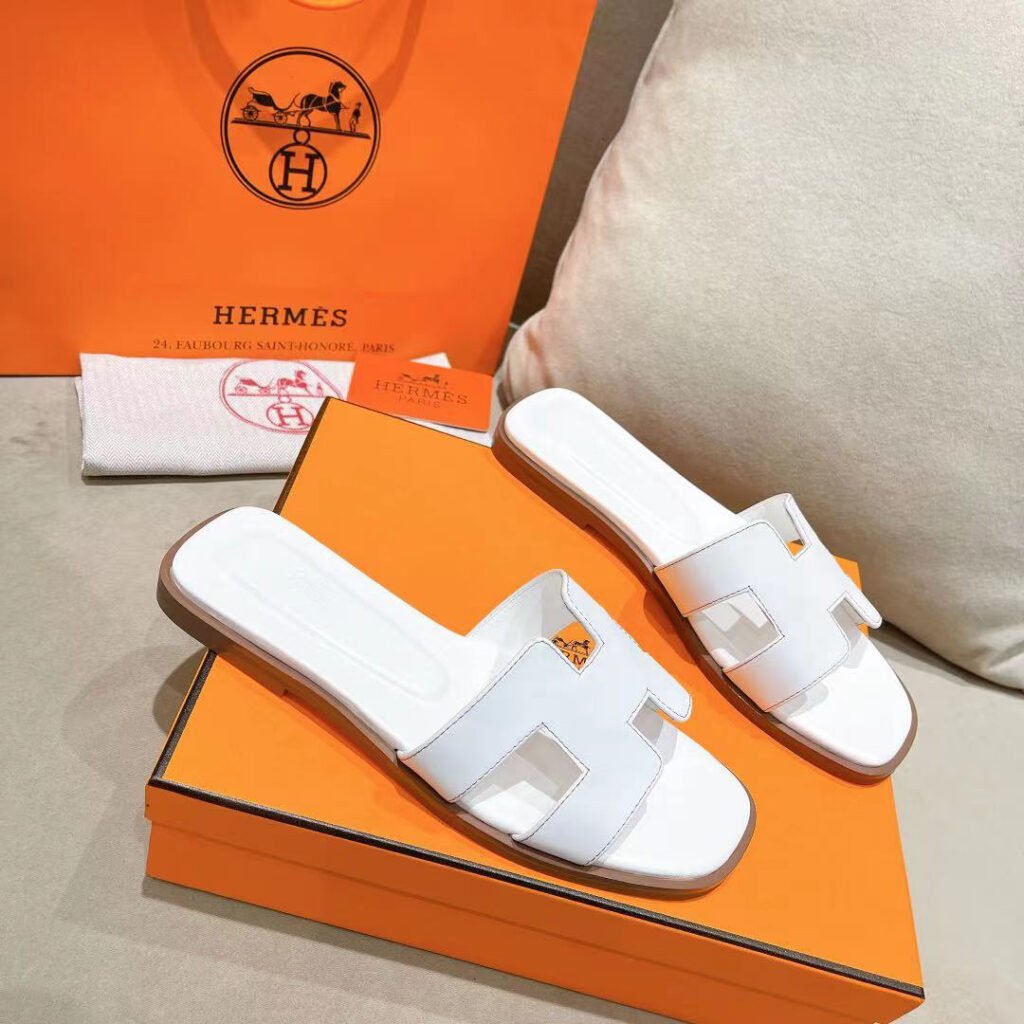 Hermès Unisex Slides detail 1