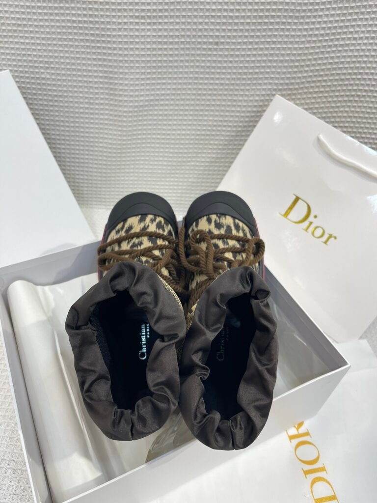 Dior Unisex Snow Boots detail 1