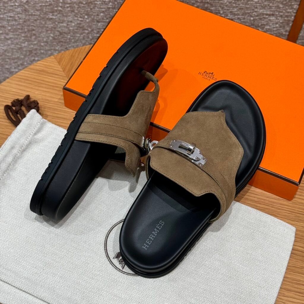 Hermès Unisex Sandals detail 1