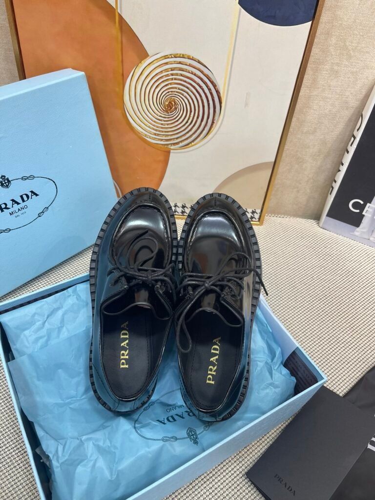 Prada Unisex Loafers detail 1