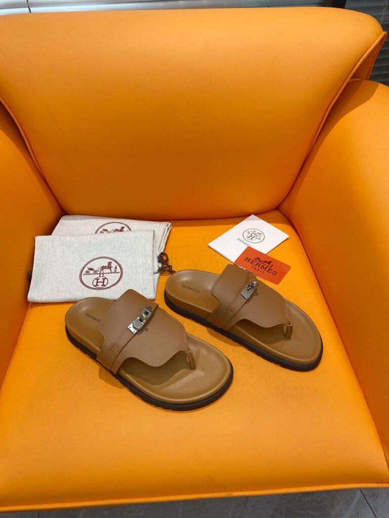 Hermès Unisex Slides detail 1