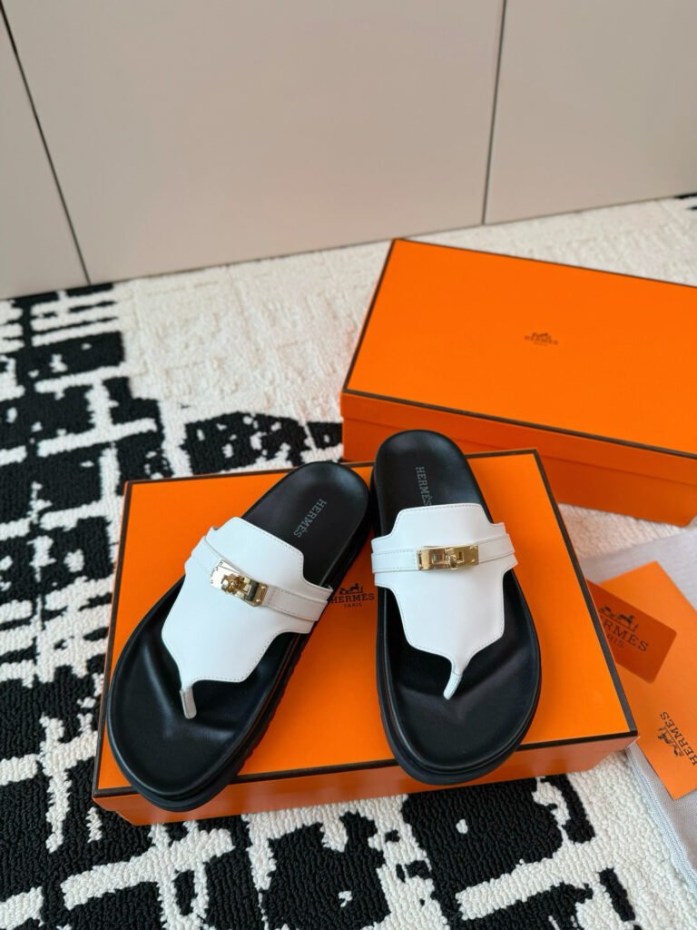 Hermès Unisex Slides detail 1