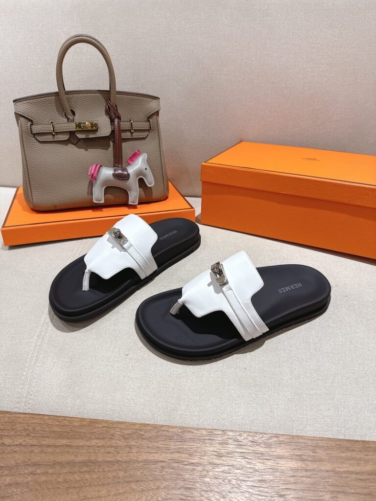 Hermès Unisex Slides detail 1